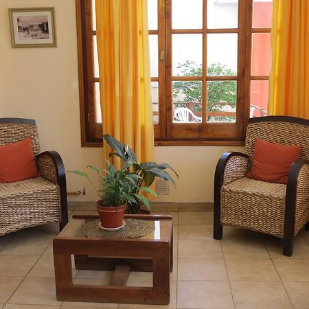 Hotel Arenales Вила Карлос Пас Екстериор снимка
