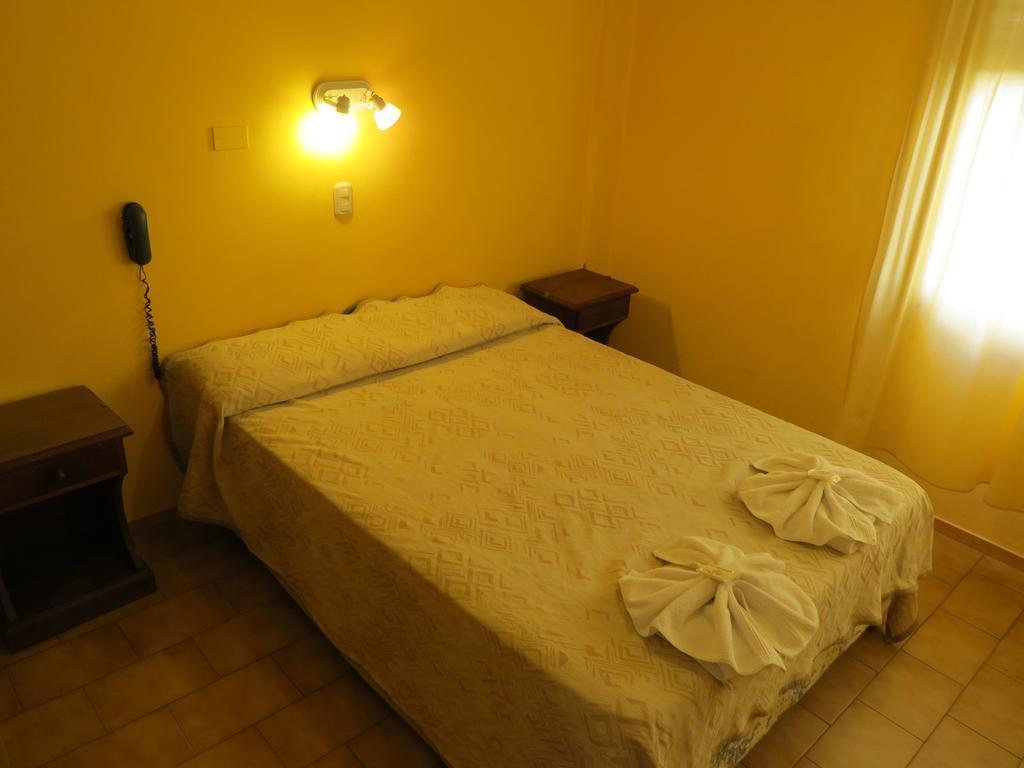 Hotel Arenales Вила Карлос Пас Стая снимка