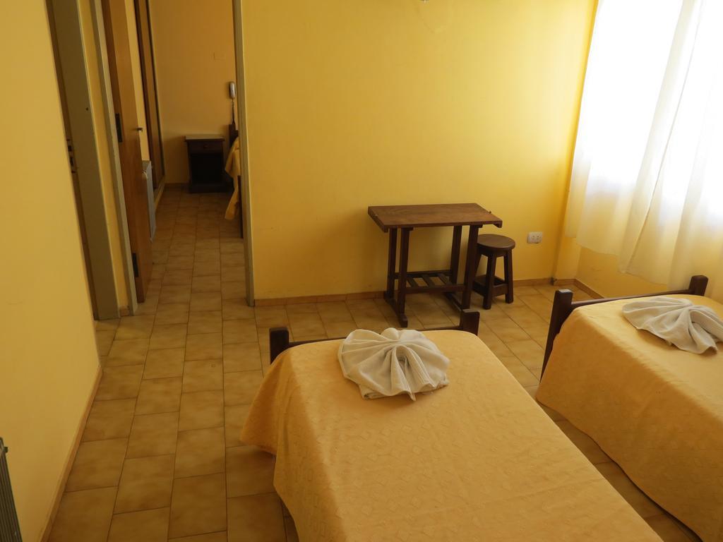 Hotel Arenales Вила Карлос Пас Стая снимка
