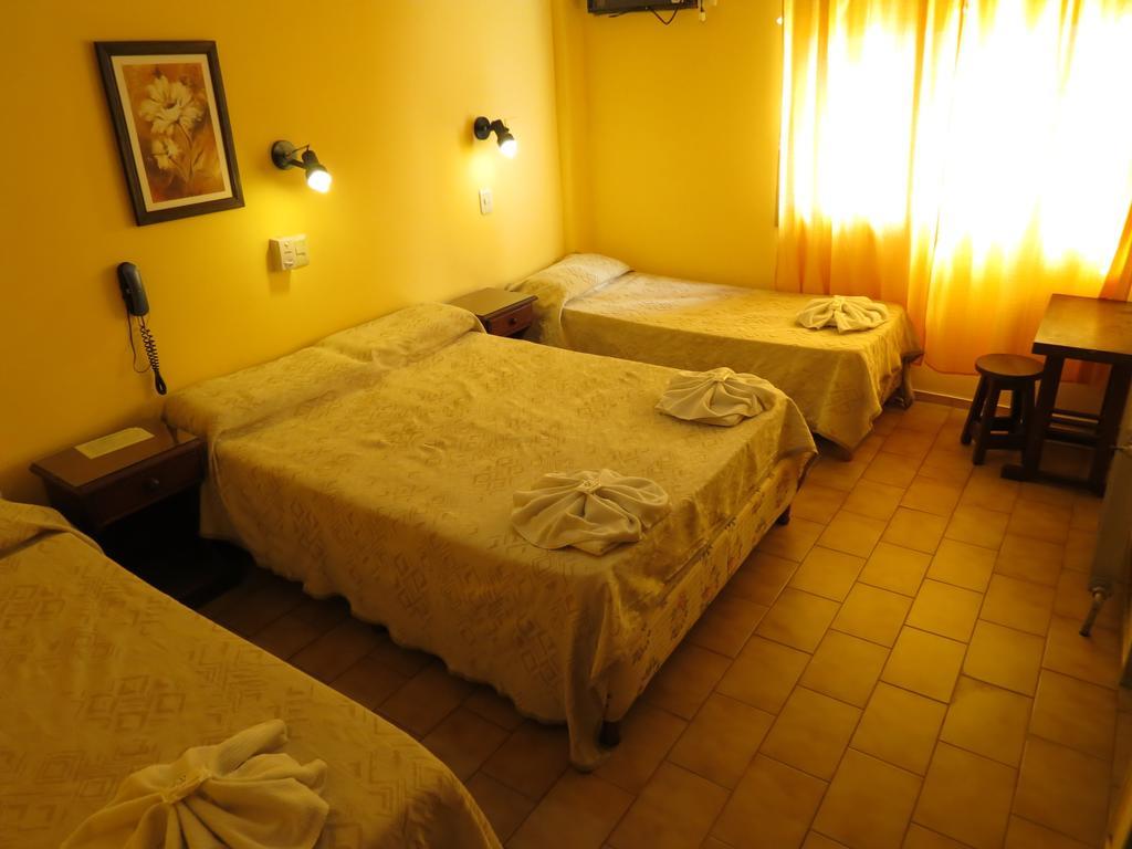 Hotel Arenales Вила Карлос Пас Стая снимка
