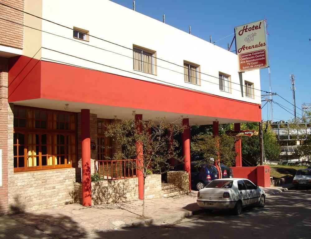 Hotel Arenales Вила Карлос Пас Екстериор снимка