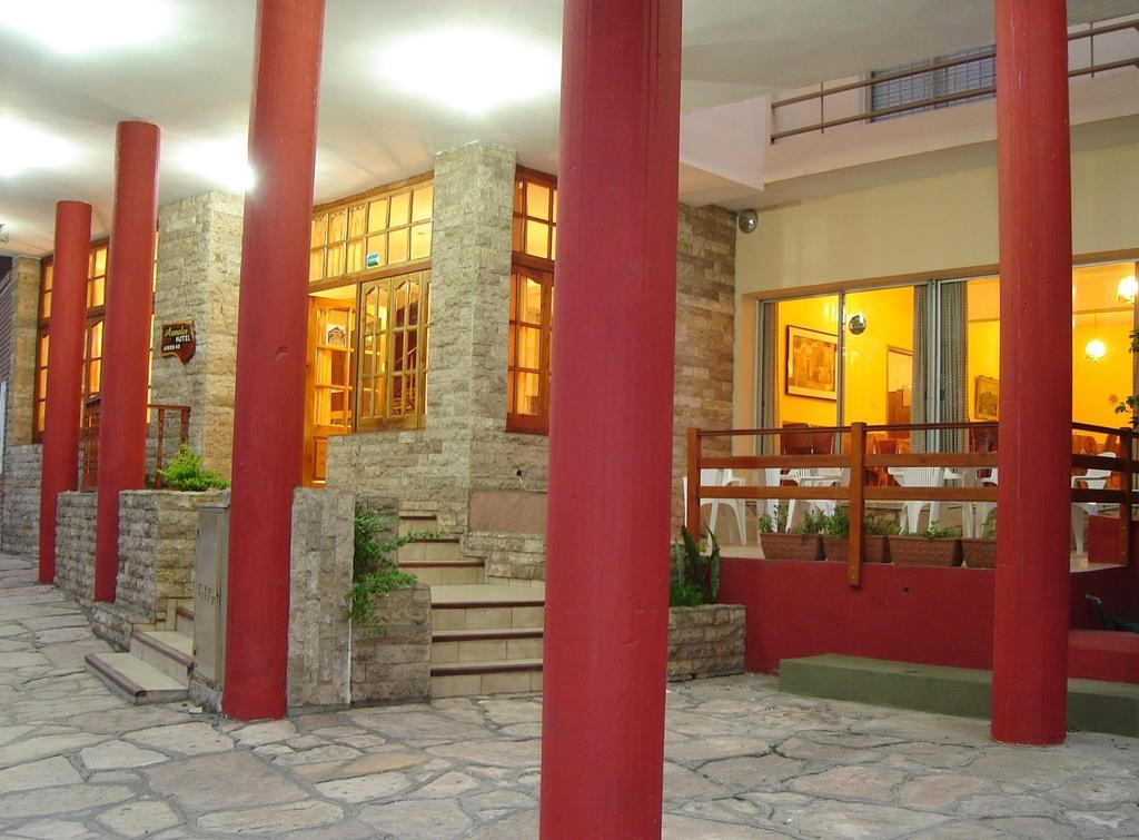 Hotel Arenales Вила Карлос Пас Екстериор снимка
