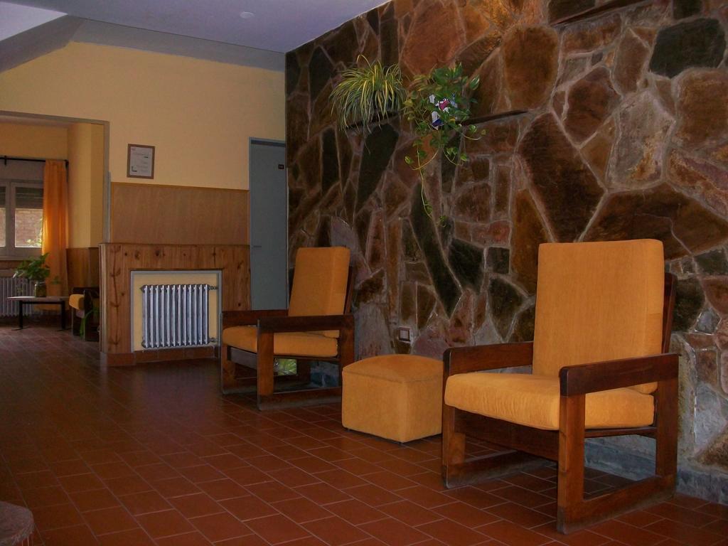 Hotel Arenales Вила Карлос Пас Екстериор снимка